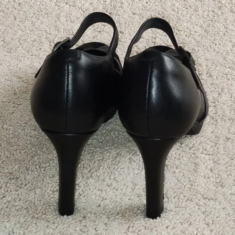 Light Black Leather Heels Pumps. 9.5M New Without Box.